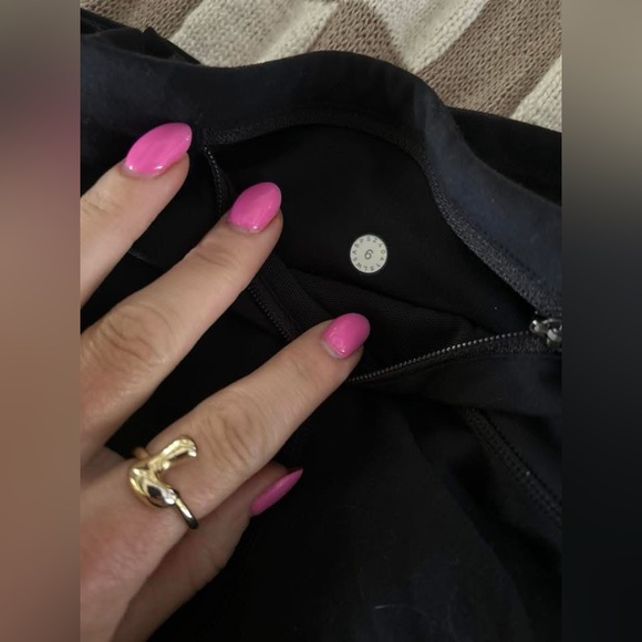 lululemon Black Leggings - Picture 4 of 4